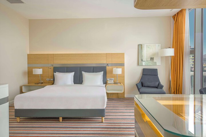 Room 45 of 204