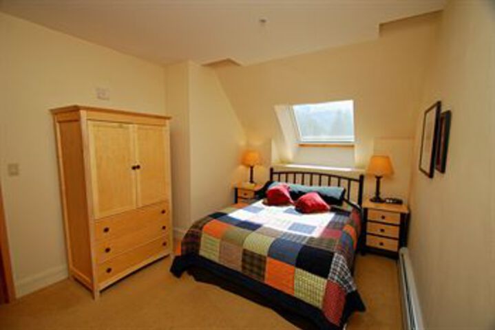 Room 28 of 81