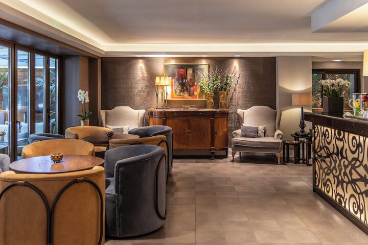 Lobby Entry