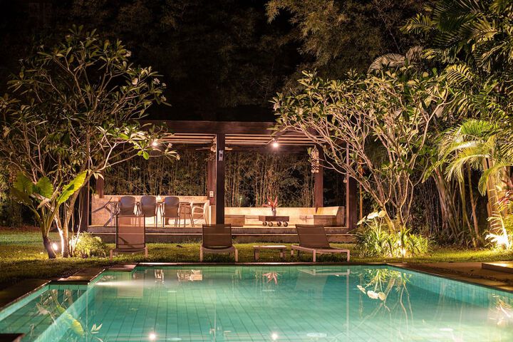 Pool 82 of 102