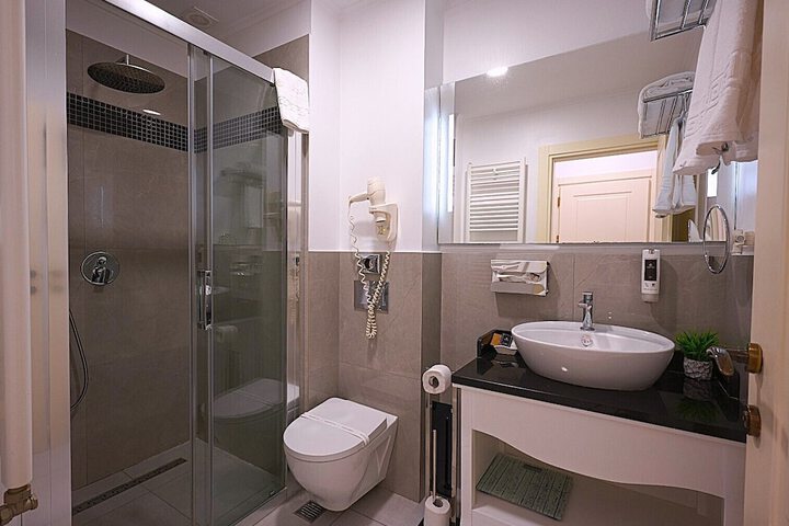 Room 60 of 108