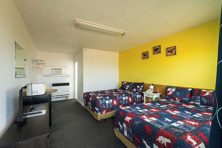 Room 8 of 15