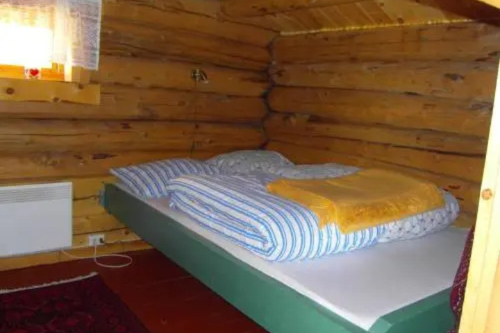Room 2 of 39