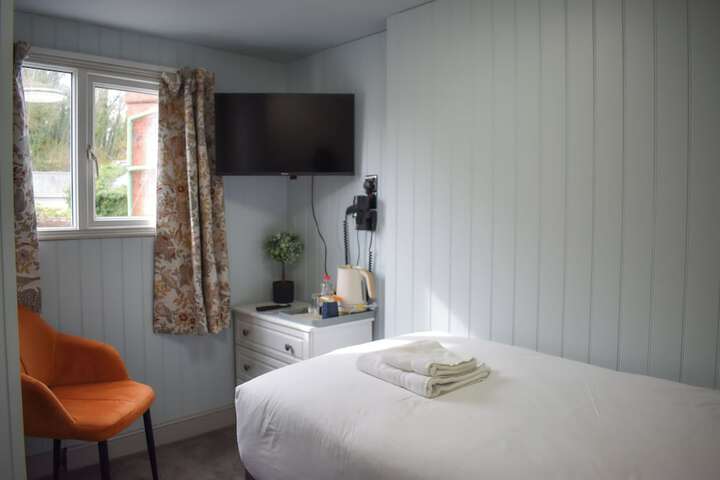 Room 30 of 94