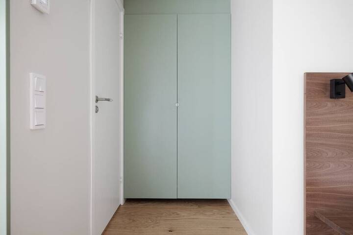 Room 69 of 162