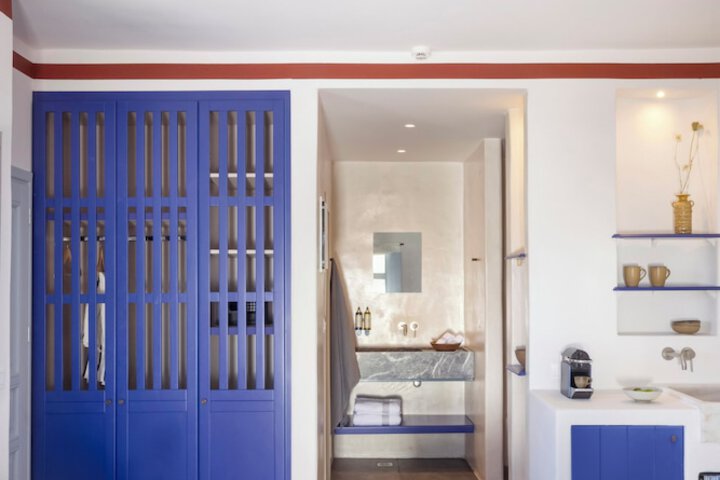 Room 42 of 57