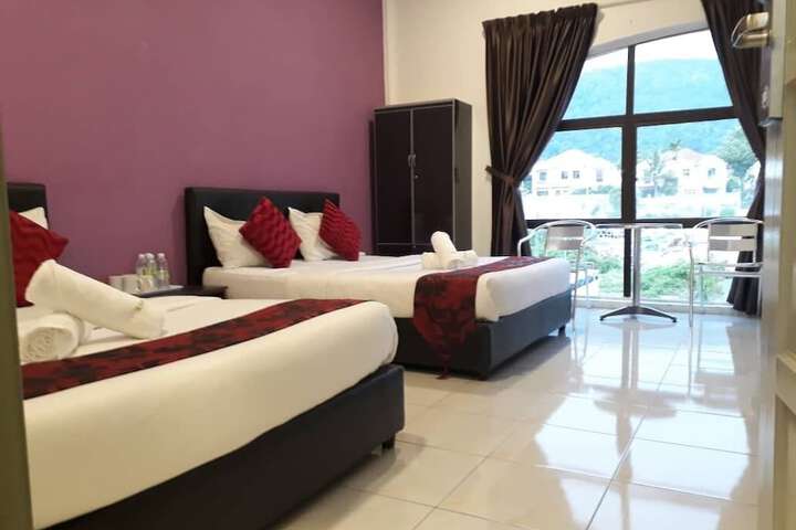 Room 11 of 27