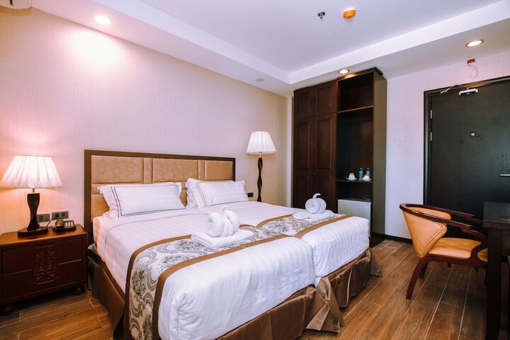 Room 19 of 49
