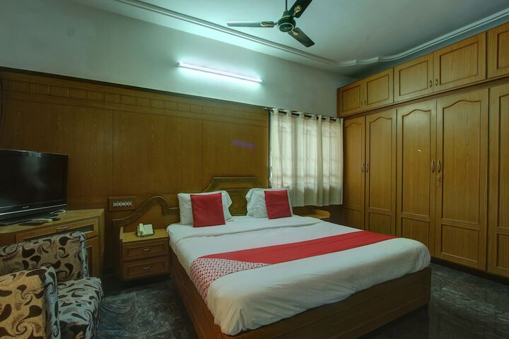 Room 18 of 25