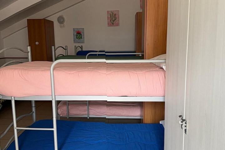 Room 30 of 61