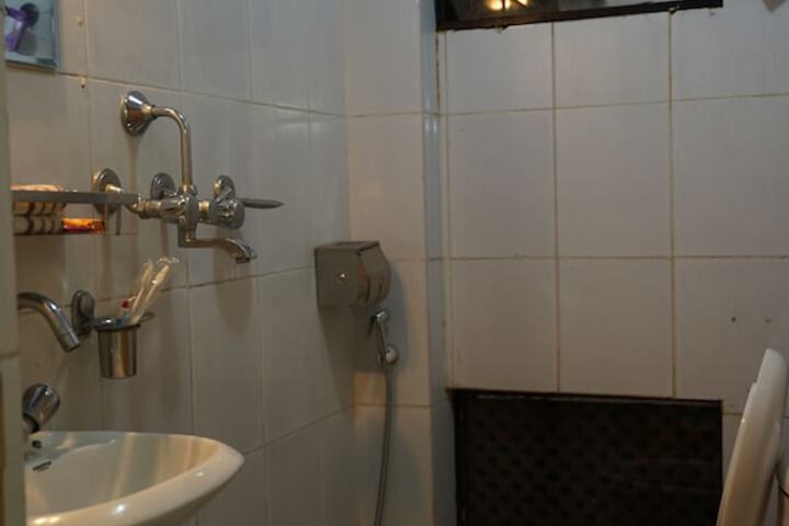 Room 42 of 56