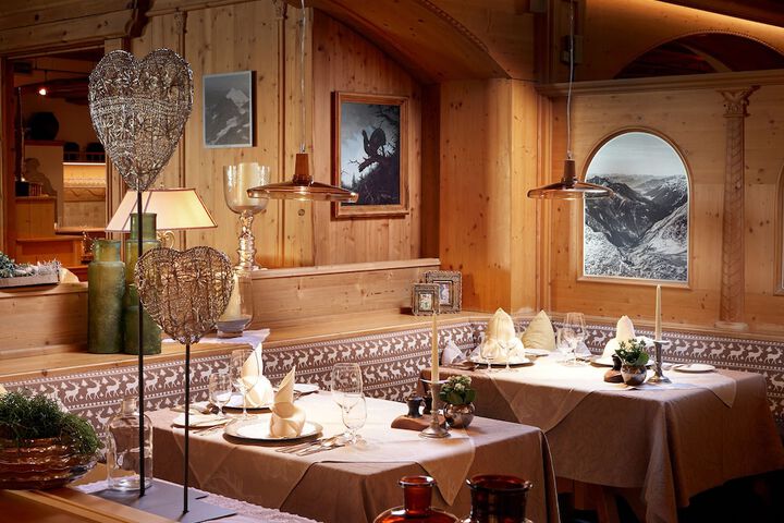Dining 105 of 131