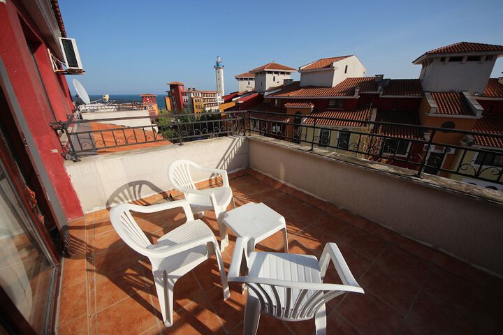 Terrace/Patio 170 of 177