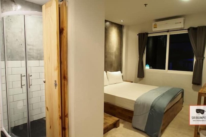 Room 6 of 31