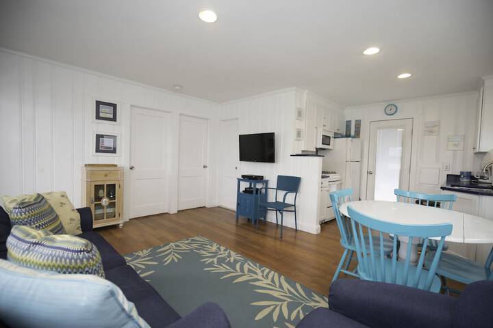 Room 270 of 384