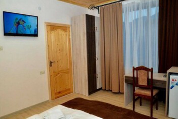 Room 19 of 35