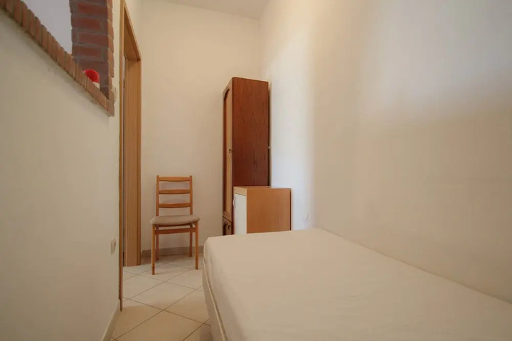 Room 3 of 13
