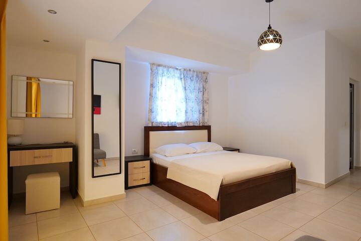 Room 36 of 108