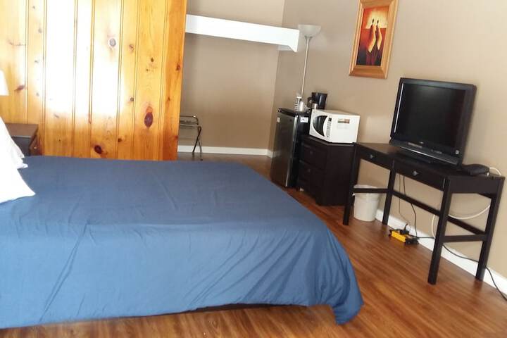 Room 3 of 48