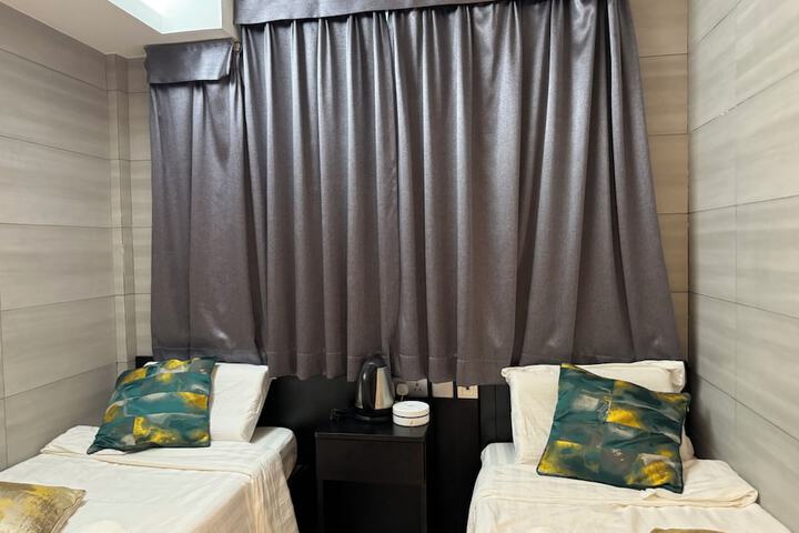 Room 149 of 195