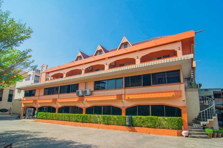 Hotel 56 of 57