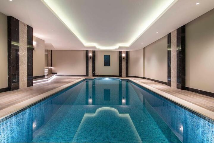 Pool 15 of 25