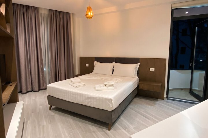 Room 5 of 57