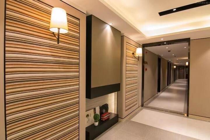 Hotel Interior 3 of 41