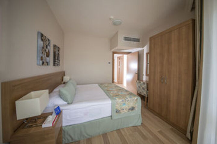 Room 34 of 86
