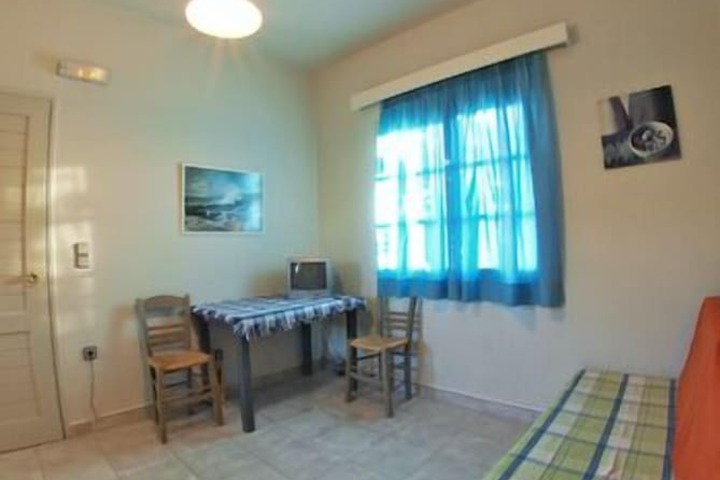 Room 4 of 24