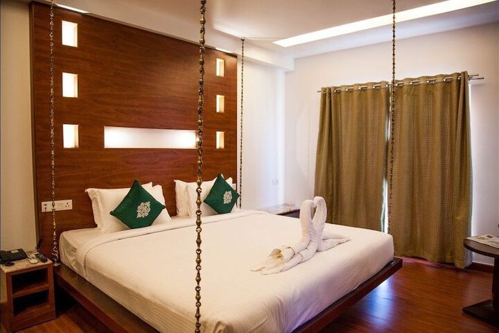 Room 8 of 40