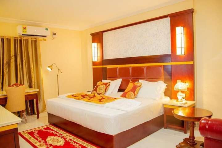 Room 2 of 12