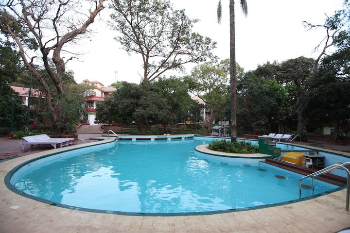 Pool 8 of 24