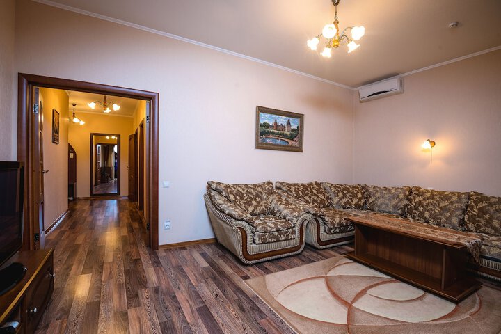 Room 26 of 63