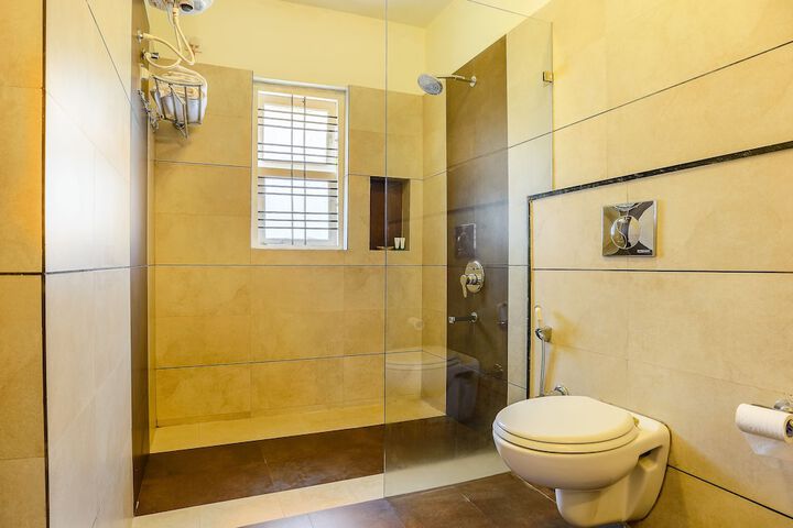 Room 4 of 31