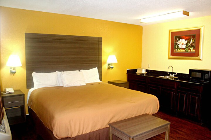 Room 7 of 42