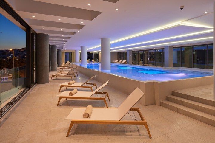 Pool 67 of 106