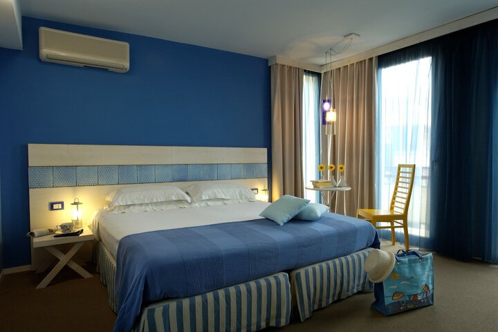Room 36 of 75