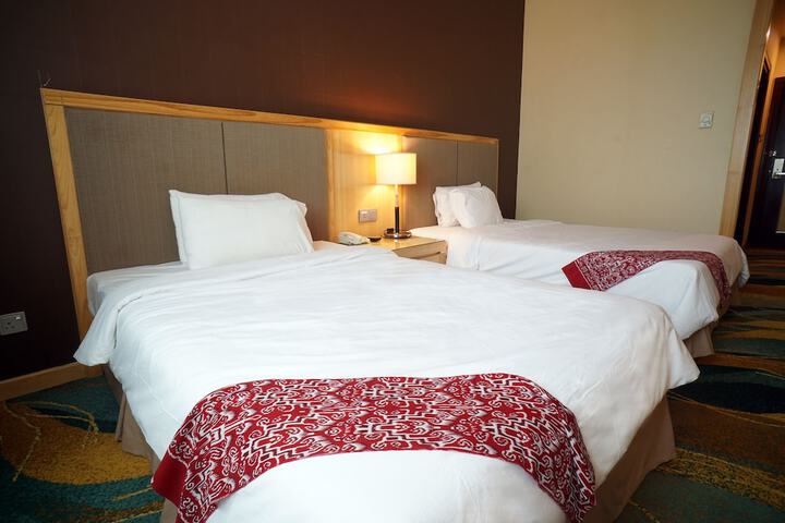 Room 15 of 35