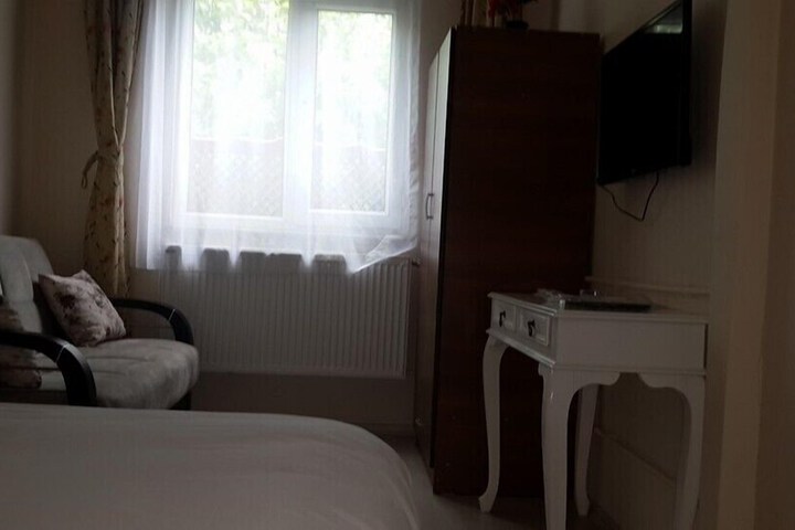 Room 22 of 51