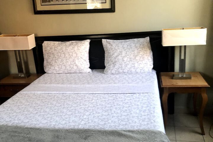 Room 11 of 35