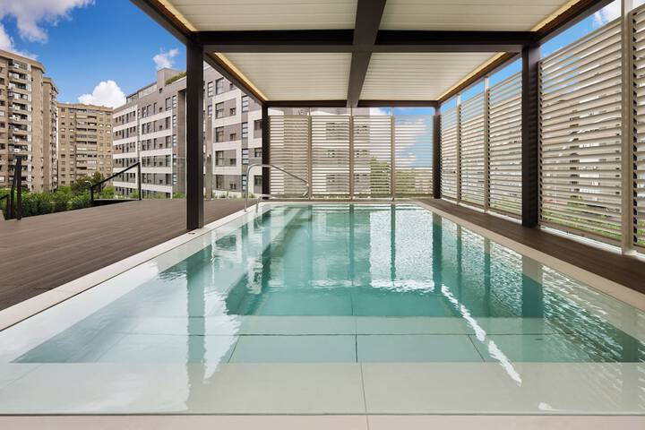 Pool Hotel