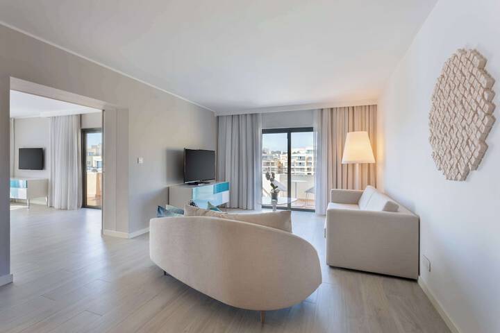 Room 48 of 182