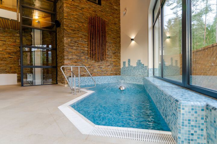 Pool 19 of 34