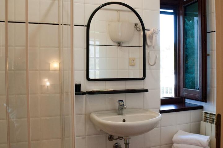 Clean Restrooms