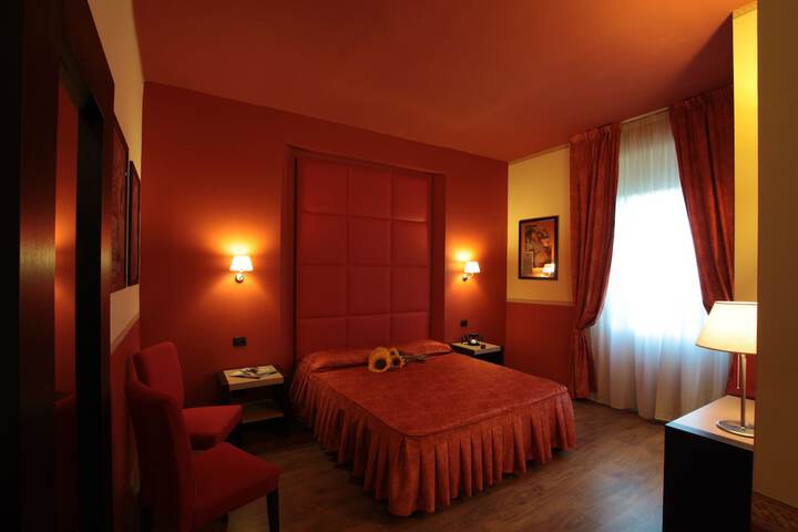 Room 3 of 29