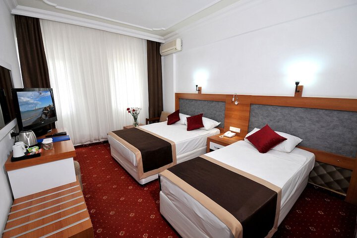Room 14 of 42
