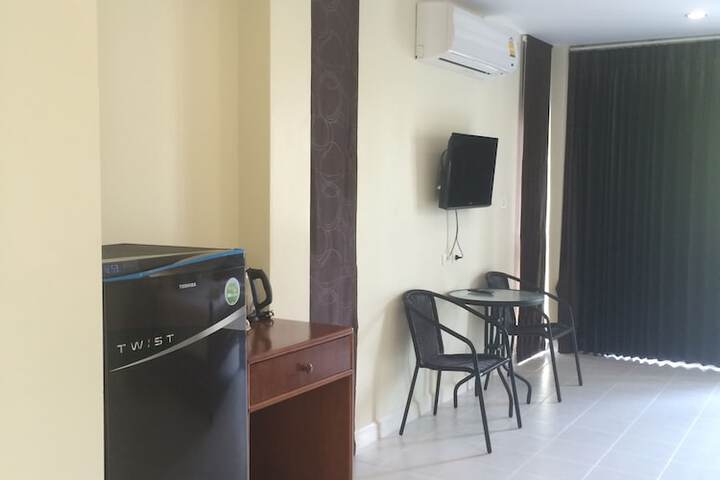 Room 17 of 33