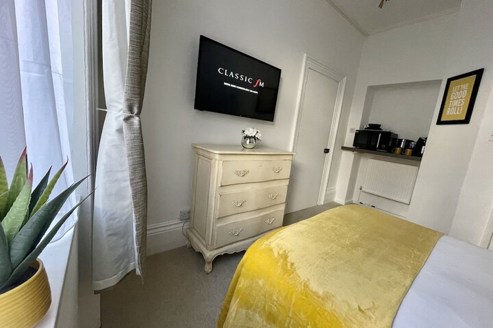 Room 18 of 34