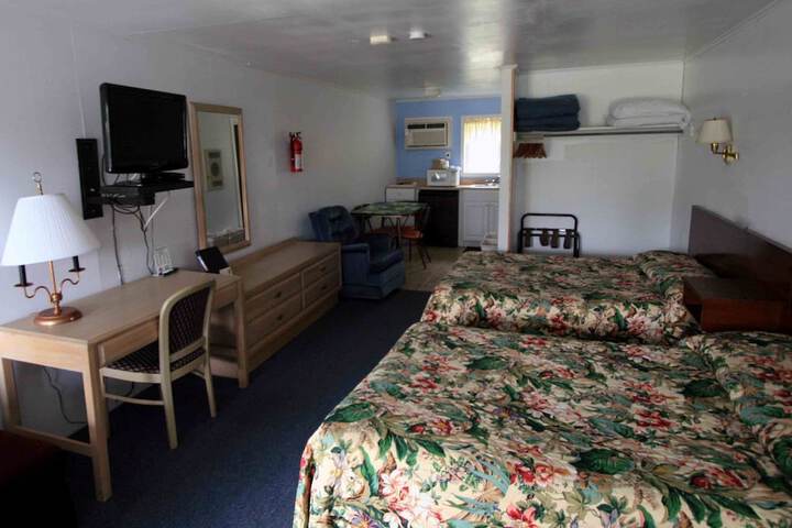 Room 3 of 7